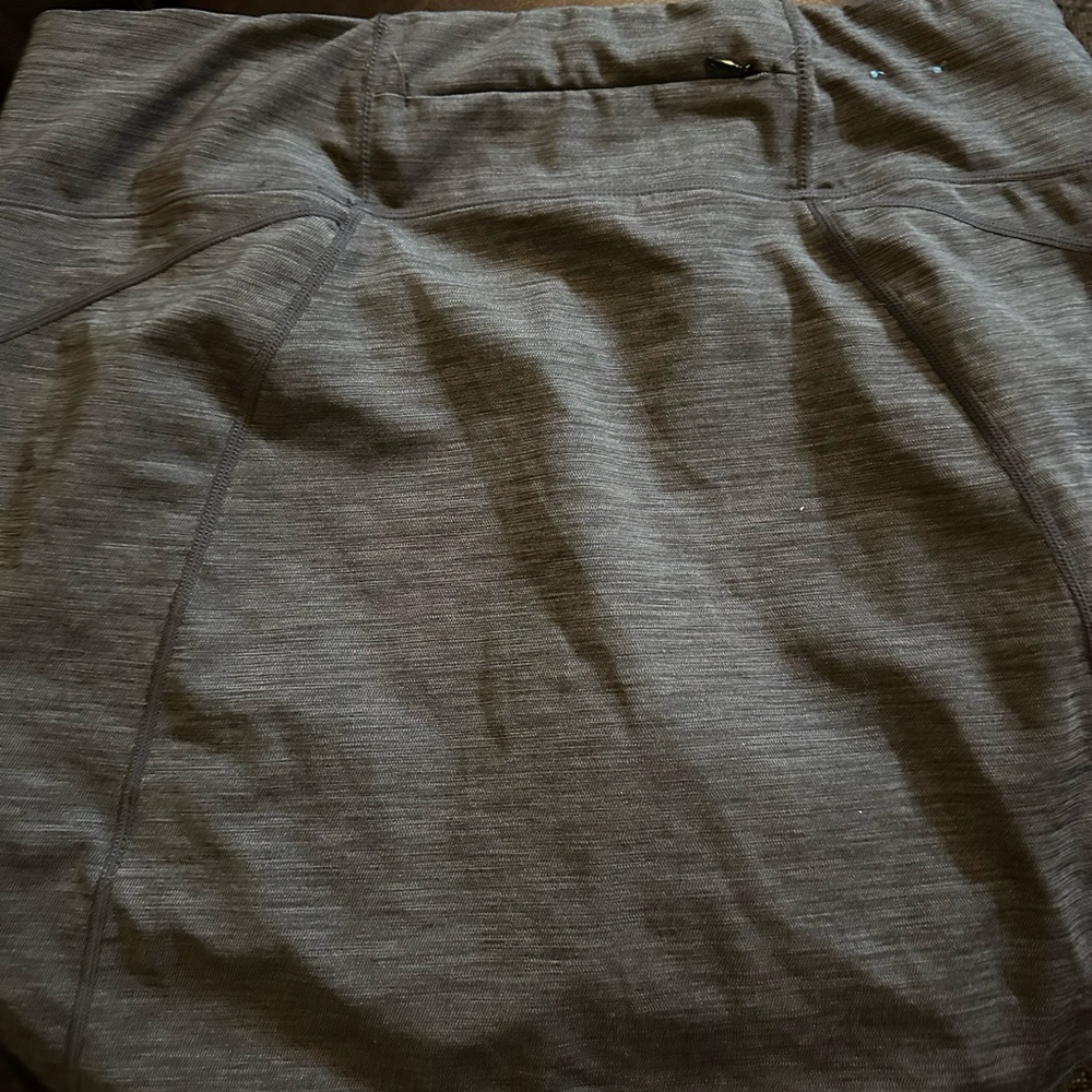 Kuhl Women's Gray Skirt activewear skirt‎ with under shorts sz L - Picture 3 of 4